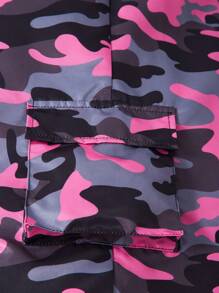 SHEIN Explorewe Tween Girls Cute & Cool Girl Portrait Printed Hoodie With Pink Camouflage Pants, Street Fashion