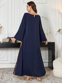 Al Najma 亮片玫瑰花卉撞色喇叭袖阿拉伯连衣裙，秋冬，端庄 - 彩色 - 查看 2