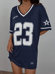 SHEIN EZwear 夏季休闲运动字母数字图案宽松V领短袖T恤裙，藏蓝色超大款针织衫连衣裙，女士运动衫，Y2K风格女士运动上衣，23号女士T恤，超大款T恤裙，棒球衫，女士T恤裙，女士运动裙，运动裙，足球裙，女士服装，女士折扣性感针织衫超大款连衣裙 - 藏蓝色 - 查看 3