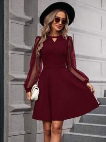 SHEIN Clasi Vestido de ocio de manga larga con cuello de tripulación, contraste de malla y hueco de unicolor para mujer