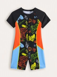 SHEIN 小男孩泳装 适合男孩的泳衣，前面有非常酷的游戏控制器图案，短袖，后面是纯色，带拉链，适合海滩冲浪，适合度假，适合暑假。