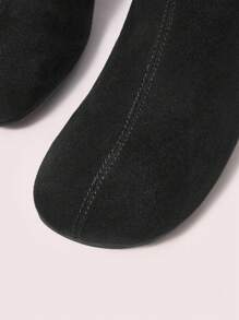 CUCCOO DOLLMOD 新年假期女士黑色粗跟踝靴和短靴