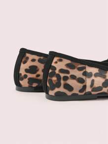 CUCCOO DOLLMOD 女式方头舒适时尚豹纹网眼舞蹈芭蕾平底鞋