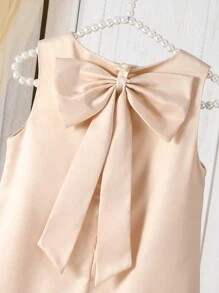 SHEIN Glamorique Kids 1pc Young Girl Floral Wedding Bridesmaid Dress, Sleeveless Elegant Satin Dress With Big Bow Decor & Flower Design, Suitable For Wedding, Party, Stage Performance In Summer - Champagne - View 6