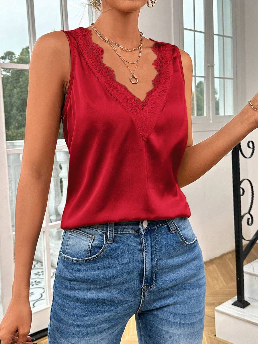 SHEIN Privé 优雅 V 领蕾丝拼布闪亮夏季无袖大码衬衫，适合办公室、日常穿着、旅行和度假 - 酒紅色 - 查看 1