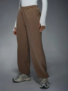 MISSGUIDED Oversized Fleece Sweatpants Loose Fit Cozy Lounge Joggers With Side Pockets Athletic Casual Winter Wear ComFortable Athleisure Bottoms - Brown - View 1