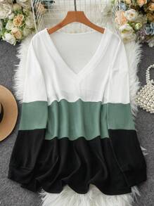 SHEIN LUNE Plus Size Solid Color Patchwork V-Neck Long Sleeve Casual Graphic Tees Women Tops For Spring