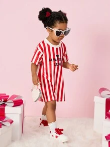 SHEIN 女婴红色竖条纹情人节新年字母印花连衣裙，可爱又温暖，适合外出、聚会、新年和情人节穿着 - 紅白色 - 查看 5