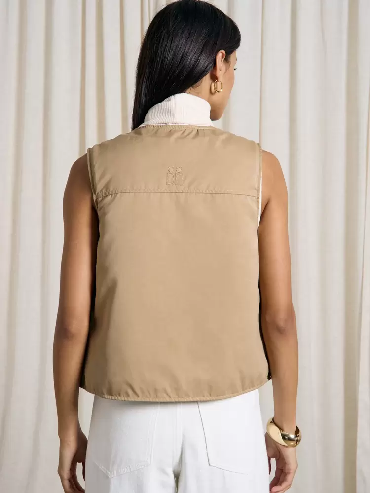 AiiRZ Lightweight Quilted Vest Padded Gilet Sleeveless Outerwear Fall Winter Layering Double Pocket Zip Front Casual Everyday Classic