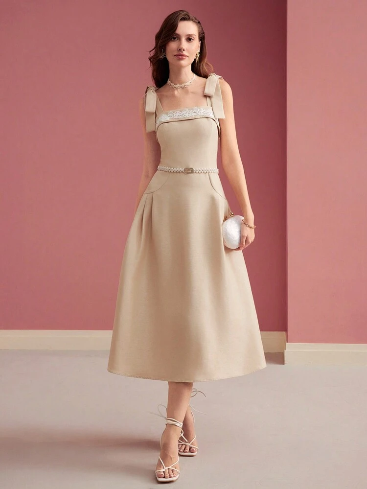 CONTRAST GUIPURE LACE KNOT SHOULDER DRESS