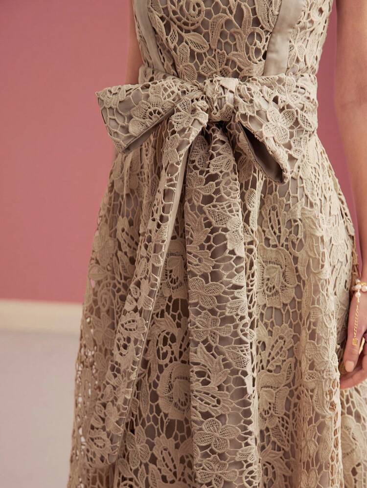 CONTRAST GUIPURE LACE TUBE DRESS, BELTED MIDI DRESS, VALENTINE'S DAY,SPRING/SUMMER