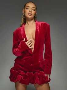 MISSGUIDED فستان بليزر مكشكش الذيل مصنوع من القطيفة