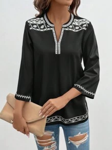 SHEIN LUNE Camisa Feminina Casual com Decote em V, Impressão Digital, Manga 3/4 - Preto - Visão 5