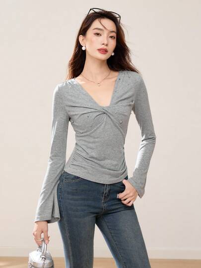 EastFlair 女士纯色 V 领扭纹细节长袖 T 恤，休闲日常穿着