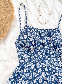 Soleia Women's Mini Ditsy Floral Cross-Tied Back Camisole Dress, Versatile For Vacation, Dating, Afternoon Tea