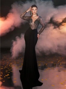 Glamrae Elegant Gorgeous Charming Black And Nude Sheer V Neck Sexy Long Sleeve Beaded Sequin Patch Stretch Knit Mermaid Dress With Trailing Hem For Weddings, Parties, Resorts, Formal Events Evening Dress (Heavy Duty Version)