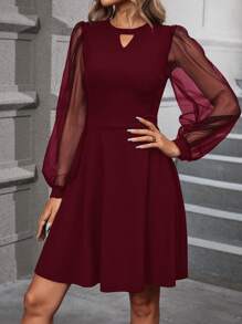 SHEIN Clasi Vestido de ocio de manga larga con cuello de tripulación, contraste de malla y hueco de unicolor para mujer