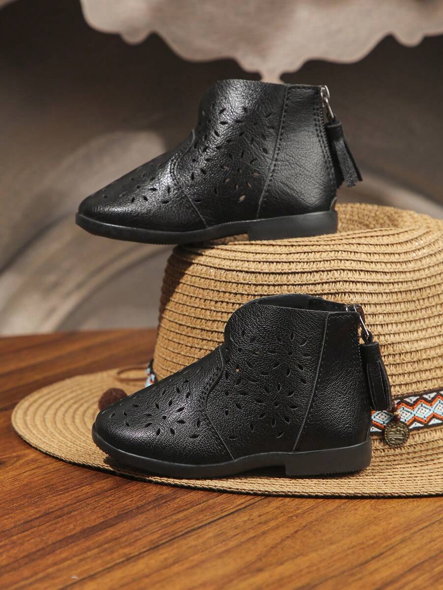 Toddler Perforated Breathable Cute Shoes, Fashionable Baby Boots - Black - View 1