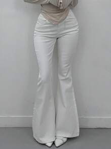 DAZY Women Solid Color Pocket Casual Flared Jeans - White - View 6