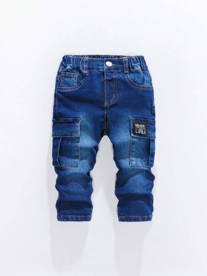 SHEIN Baby Boys Elastic Waist Vintage Street Style Multiple Pocket English Letter Print Washed Dark Blue Stretch Denim Cargo Jeans