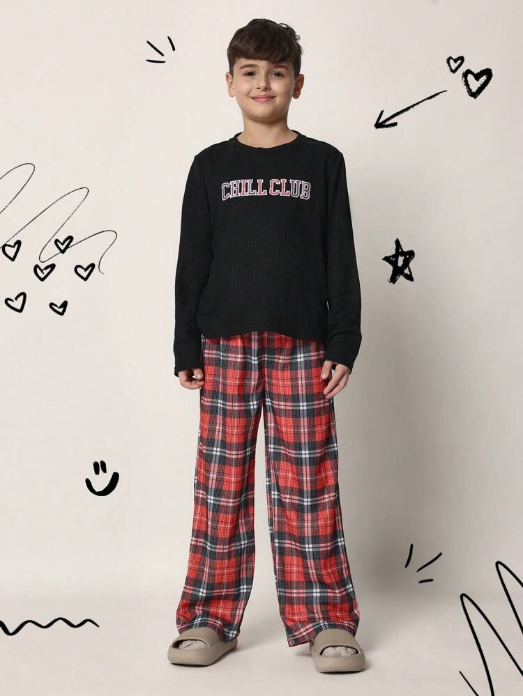 Chill Club Sweatshirt mit karierter Hose
