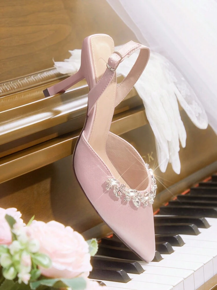 CUCCOO HITCHD Women's Summer/Summer New V-Cut Low-Cut Cross Strap Glamorous Elegant Pointed Toe Ankle Strap Buckle Metal Decor Soft Comfortable Gemstone Beaded Chain Embellished Stilettos Summer Shoes Summer Break Easter Prom Heels For Christmas Elegant Shoes Wedding Shoes Summer Shoes Bride Shoes