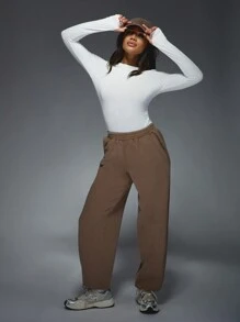 MISSGUIDED Oversized Fleece Sweatpants Loose Fit Cozy Lounge Joggers With Side Pockets Athletic Casual Winter Wear ComFortable Athleisure Bottoms - Brown - View 4