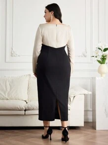 Seusyu Plus Size Women Front Button Long Sleeve Casual Arabian Dress, Solid Color Patchwork - Black and White - View 2