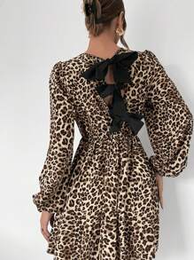 SHEIN Essnce 女士休闲长袖豹纹连衣裙，背面带蝴蝶结装饰，适合秋冬季休闲日常穿着圣诞女装 - 彩色 - 查看 5