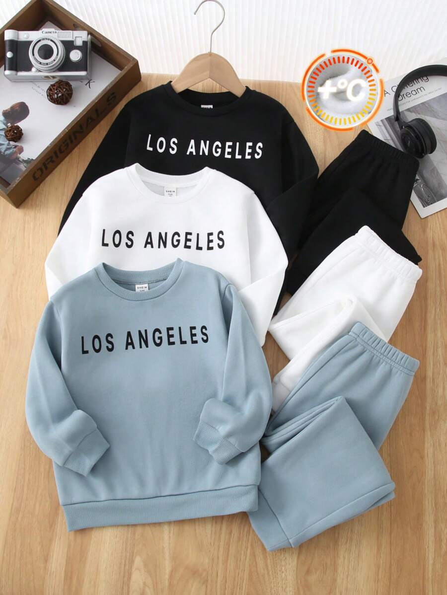 SHEIN Leap Crew 6 件套年轻男孩休闲校园风格舒适、时尚、实用的羊毛圆领运动衫和运动裤套装，带有英文图形设计，舒适厚实，适合青少年男孩返校、日常穿着、旅行、运动、秋冬季 - 黑色 - 查看 1