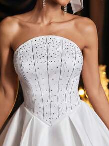 SHEIN Belle Elegant, Romantic, Noble, Dignified White, Satin, Hot Diamond, Off-Shoulder, Strapless, Tube Top, High Waist, Bud Skirt Type, Bachelor Party, Wedding, Graduation Season, Vacation, Bridal Shower Dress - White - View 2