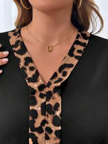 SHEIN Plus Size Solid Color Patchwork Leopard Print Collar Long Casual Regular Shirt, Spring/Autumn - Multicolor - View 3