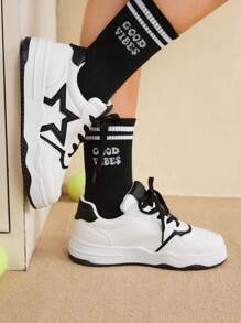 CUCCOO EASI 女士低帮帆布运动鞋、新款时尚滑板鞋、百搭休闲运动鞋 - 黑與白 - 查看 3