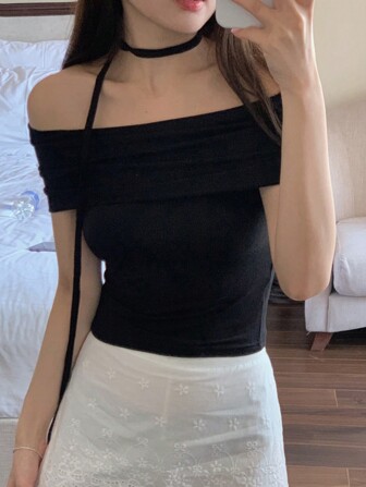 DAZY Women Off Shoulder V-Neck Fitted Short Sleeve T-Shirt, Spring/Summer,Crop Tops Women Going Out Tops