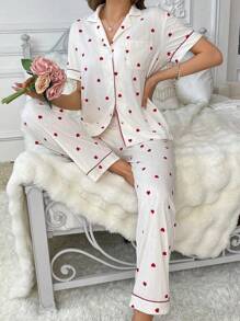 Conjunto de pijama informal blanco con estampado de corazones
