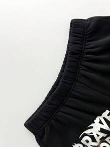 SHEIN 青少年男孩宽松图案印花圆领运动衫和抽绳裤 2 件套 - 黑色 - 查看 3