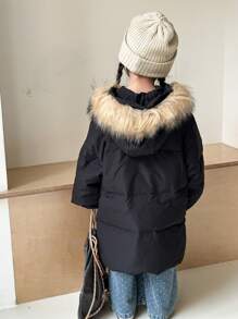 SHEIN Chaqueta casual de invierno larga con capucha de piel sintética para niña