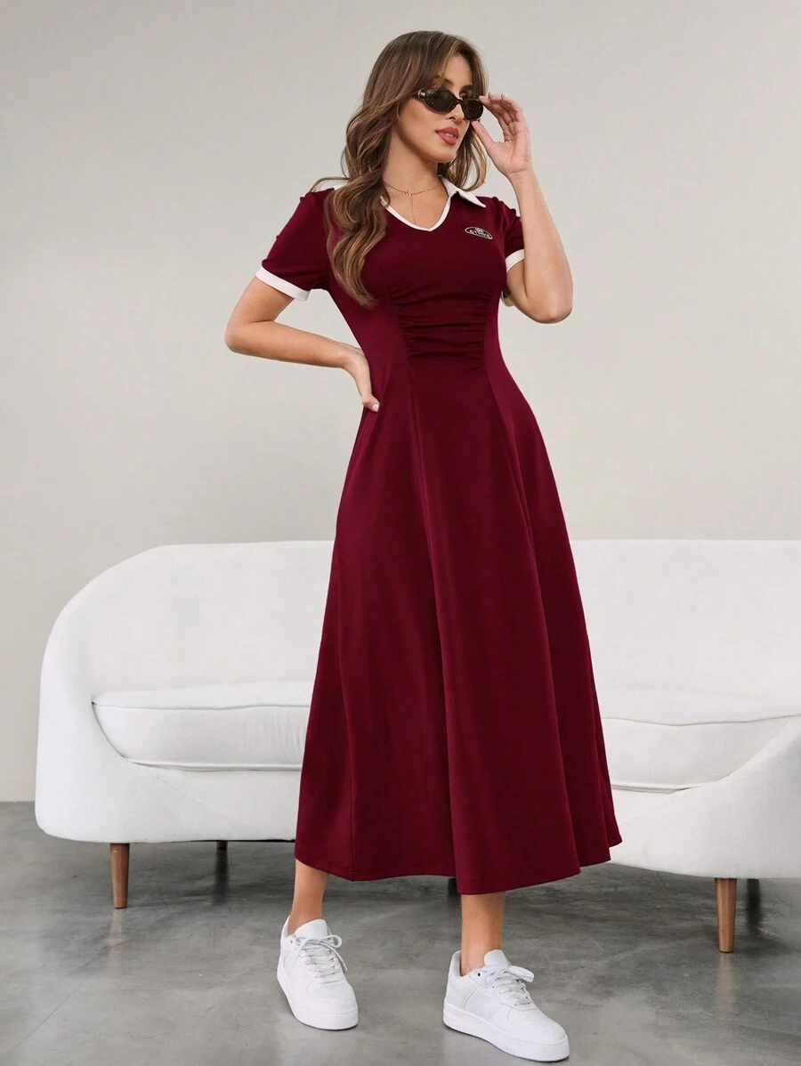 Mulvari 女士休闲撞色修腰短袖连衣裙 - 酒紅色 - 查看 1