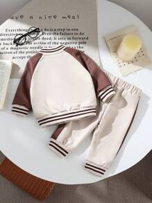 Conjunto de chaqueta de béisbol y pantalones de moda casual para bebé niño con bordado de letras y parches, adecuado para usar a diario en primavera, otoño e invierno, para paseos y viajes - Albaricoque - Ver 2