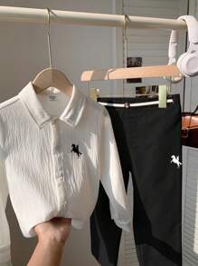 2 szt. młodzieżowy chłopięcy akademicki swobodny codzienny wygodny jeleń dekoracyjny biały kołnierzyk koszula z długim rękawem i spodnie zestaw, odpowiedni do szkoły, wycieczek, codziennych spotkań, jesień/zima