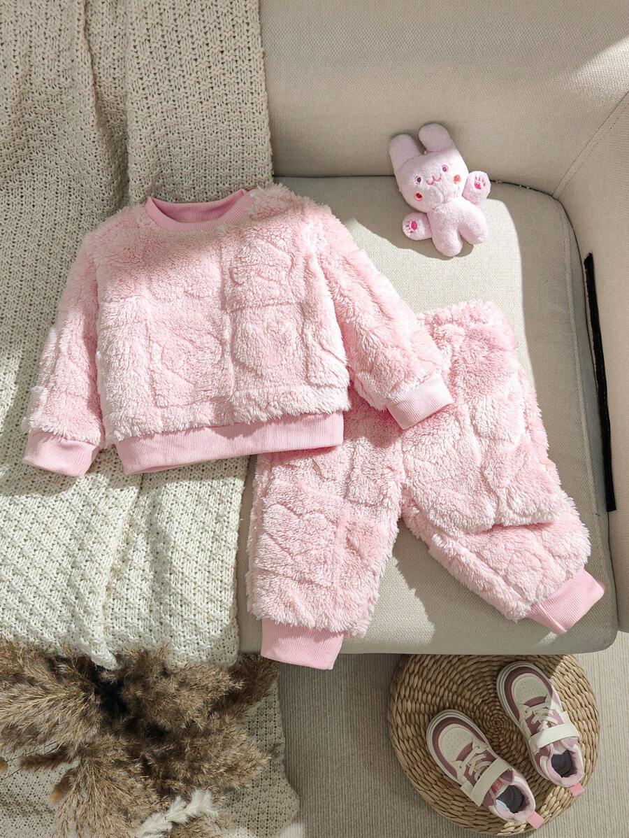 SHEIN Newborn Baby Girl 2pcs/Set Pink Heart Fuzzy Texture Fabric Long Sleeve Top And Long Pants Winter Outfit - Pink - View 1