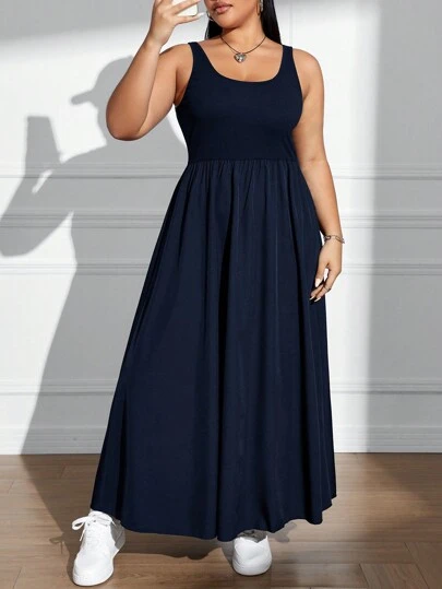 SHEIN EZwear 大码纯色宽肩带无袖简约褶皱宽松长裙