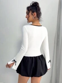 SHEIN 少女圆领纯色撞色蝴蝶结长袖 T 恤，喇叭袖口修身衬衫，可爱校园上衣，白色上衣，春秋装，学院风，度假风，蝴蝶结，节日，优雅，粉色和白色/复古 - 黑與白 - 查看 2