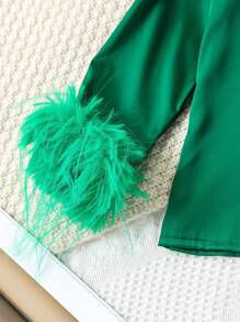 SHEIN 2pcs/Set Young Girl Satin Fabric Shirt With Fur Sleeve Trim And Fur Trim Pants,7th Birthday Outfit For Special Occasions,Everyday Wear,Autumn,Winter - Dark Green - View 3