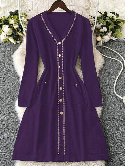 SHEIN Clasi 大码女式链条图案长袖单排扣休闲针织毛衣连衣裙，秋冬