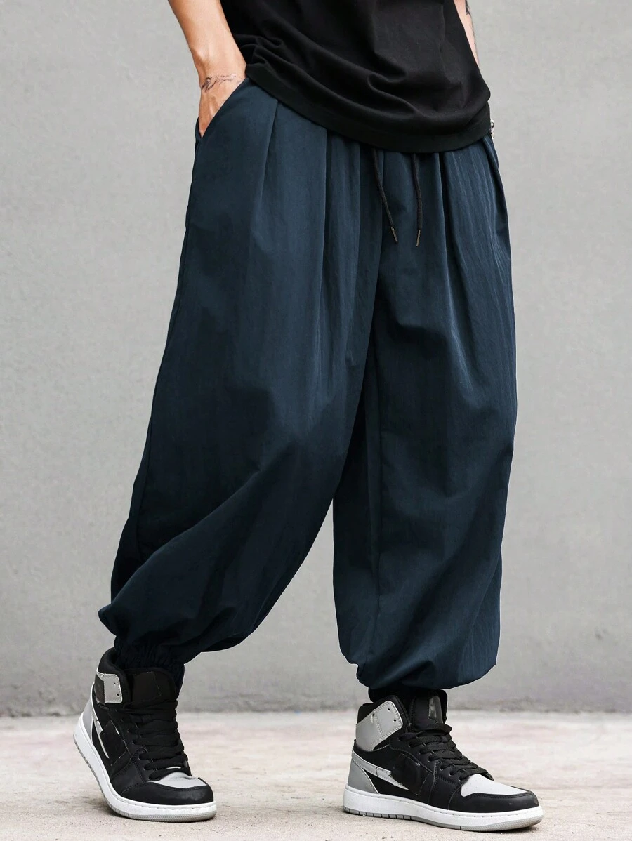 Manfinity Hypemode Men's Solid Color Drawstring Waist Pocket Pleated Loose Jogger Pants, Fall - Navy Blue - View 1