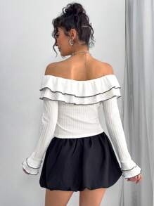 SHEIN Vestido de vacaciones/fiesta con cuello halter de malla con estampado floral azul y blanco para adolescentes, estilo vintage/elegante, con volante blanco con lazo en el hombro descubierto. Camisa de punto texturizada con cuello redondo de manga larga decorada, atuendo casual de primavera para ir a la escuela para chicas adolescentes.