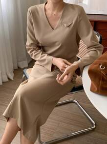 DAZY 2pcs/Set French Fashion V-Neck Blouse And Straight High-Waisted Skirt