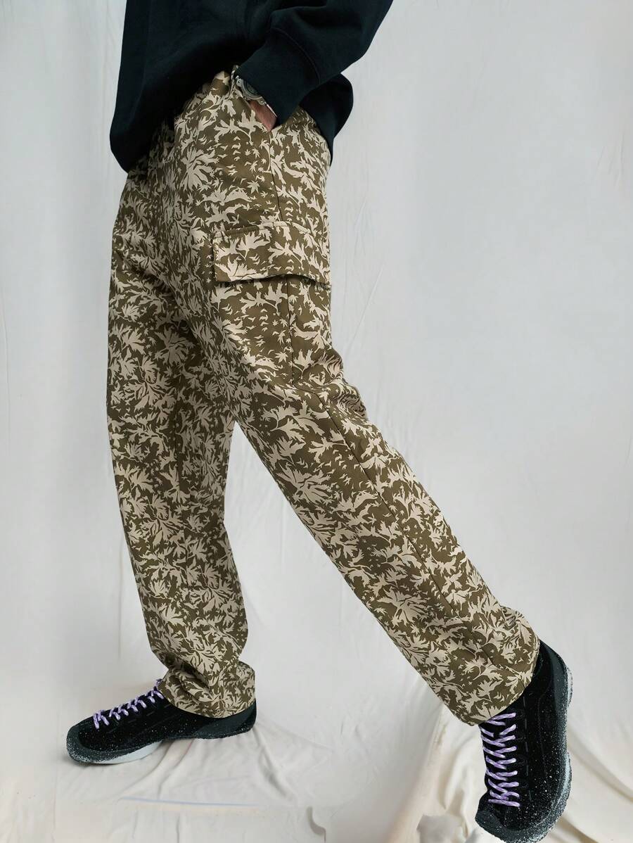 Mainfolk Men's Casual Woven Loose Elastic Waist Straight Leg Pants, Young Fashion, Everyday Wear - Army Green - View 1