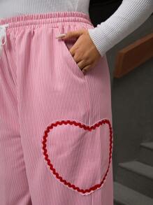 Calvaya 大码休闲条纹拼布 3D 红色爱心印花宽松直筒运动裤，情人节粉色爱好者 - 彩色 - 查看 1